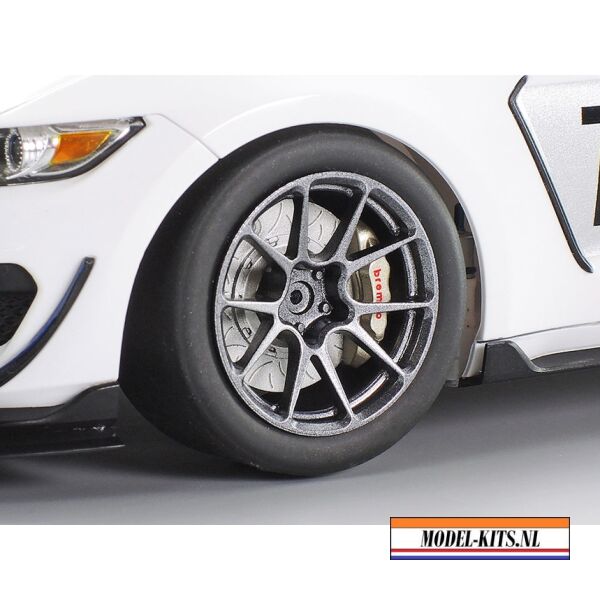 Ford Mustang Gt4 7