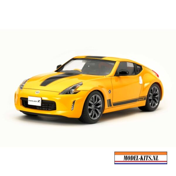 NISSAN 350Z HERITAGE EDITION 1