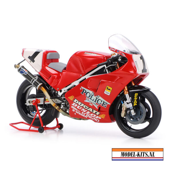 Ducati 888 Superbike 2