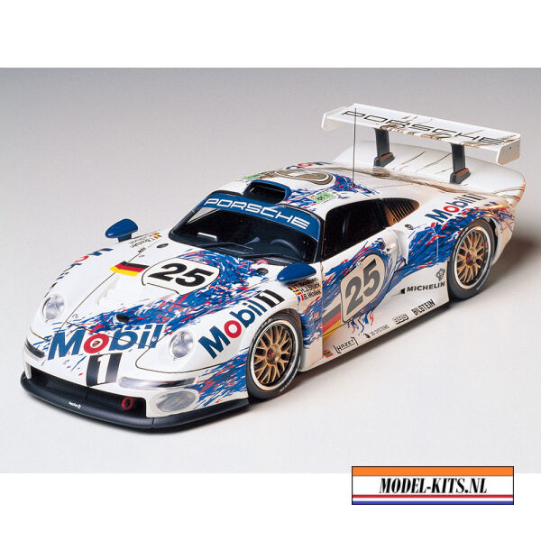 PORSCHE 911 GT1 1