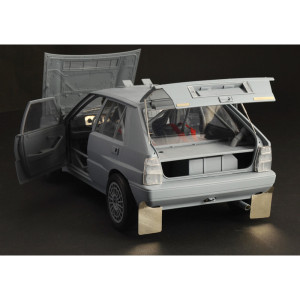 italeri 1 12 lancia delta hf integrale 16v 5