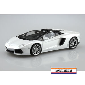 LAMBORGHINI AVENTADOR ROADSTER 1