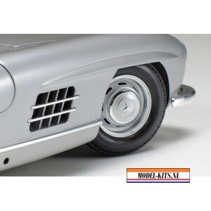MERCEDES 300SL 9