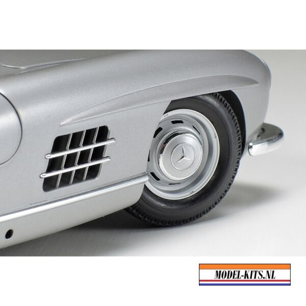 MERCEDES 300SL 9