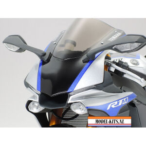 Yamaha YZF R1M 10