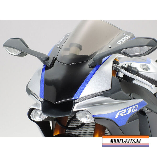 Yamaha YZF R1M 10