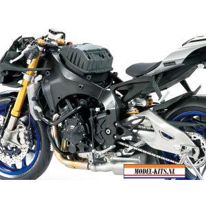 Yamaha YZF R1M 4