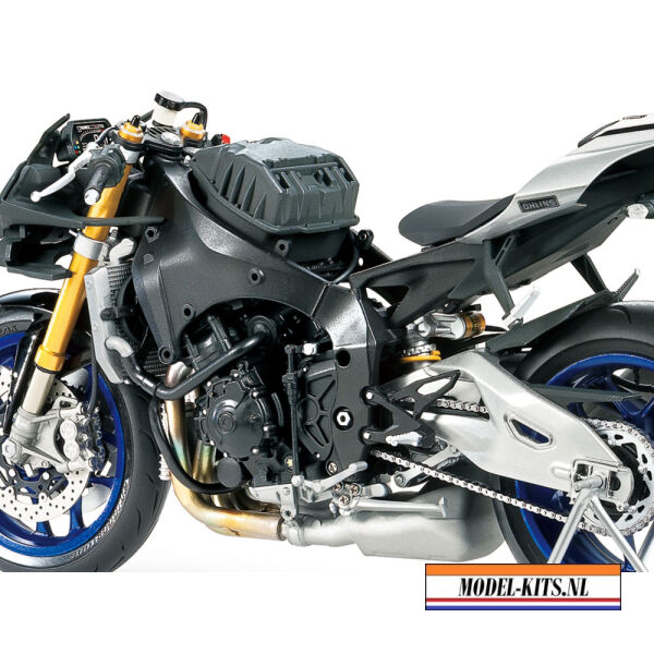 Yamaha YZF R1M 4