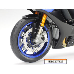 Yamaha YZF R1M 5