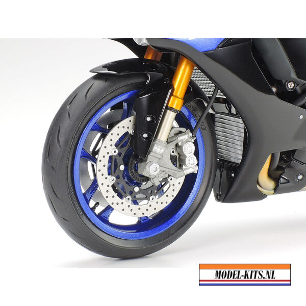 Yamaha YZF R1M 5