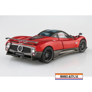 Pagani Zonda F 2005 2