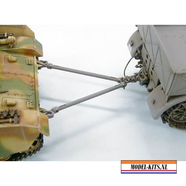 SCHWERER ZUGKRAFTWAGEN 18T (SD. KFZ. 9) 10