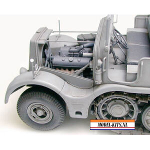 SCHWERER ZUGKRAFTWAGEN 18T (SD. KFZ. 9) 5
