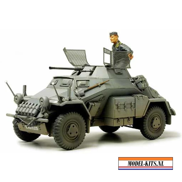SD. KFZ. 222 LEICHTER PANZERSPÄHWAGEN 4x4 1
