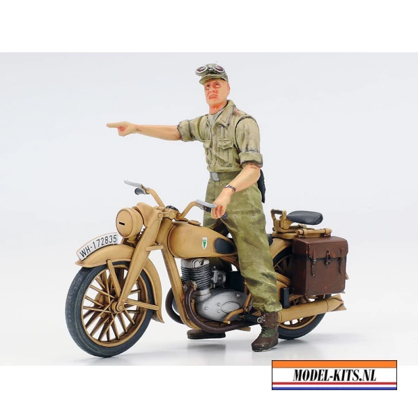 SD. KFZ. 222 LEICHTER PANZERSPÄHWAGEN 4x4 AFRIKA KORPS 4