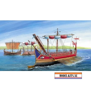 ROMAN TRIREME
