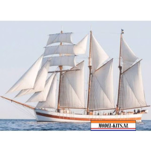 VEGA Sailing Ship 87 cm