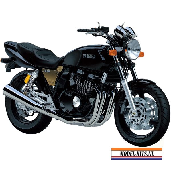 YAMAHA XJR 400 BLACK