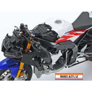 HONDA CBR1000RR R FIREBLADE SP 30TH ANNIVERSARY 11