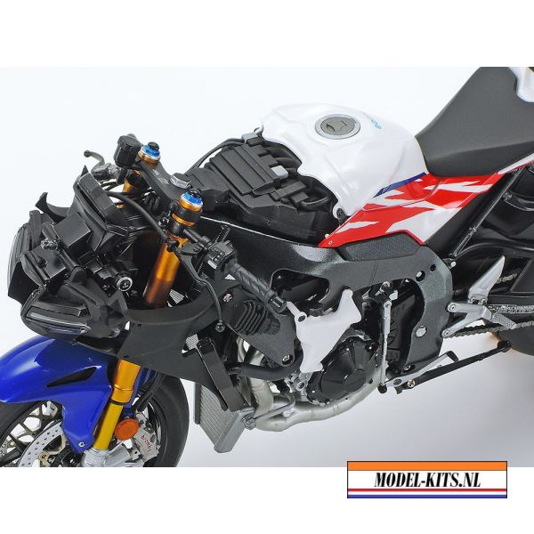 HONDA CBR1000RR R FIREBLADE SP 30TH ANNIVERSARY 11