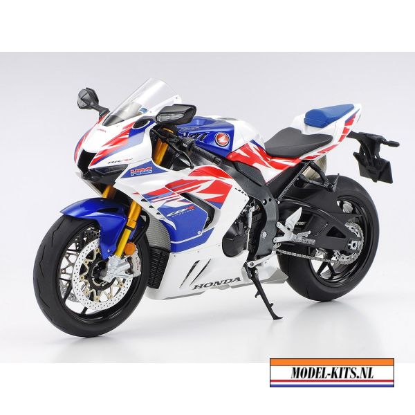 HONDA CBR1000RR R FIREBLADE SP 30TH ANNIVERSARY 13