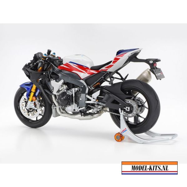 HONDA CBR1000RR R FIREBLADE SP 30TH ANNIVERSARY 3