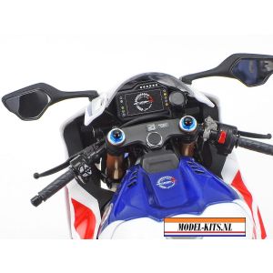 HONDA CBR1000RR R FIREBLADE SP 30TH ANNIVERSARY 4