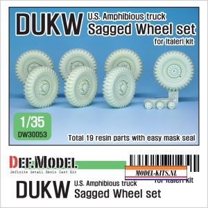 WWII US DUKW AMPHIBIOUS TRUCK SAGGED WHEELS