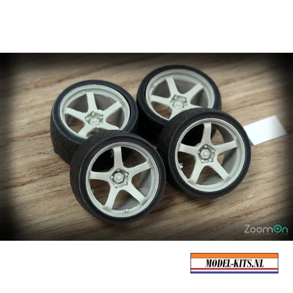 18INCH ADVAN GT RIM SET