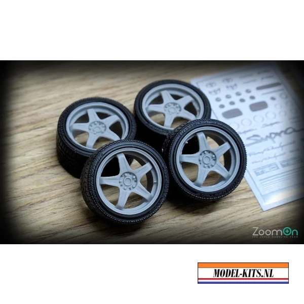 18INCH TRD T3 SPORT RIM SET