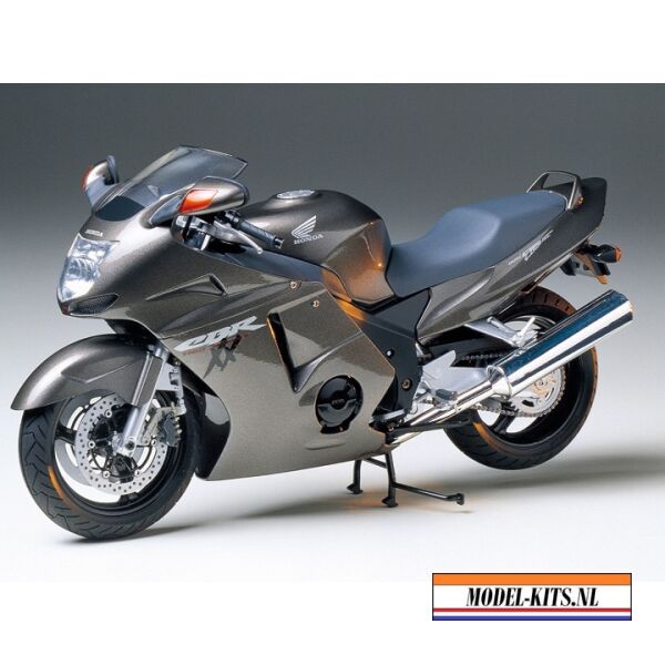 HONDA CBR 1100XX SUPER BLACKBIRD 1