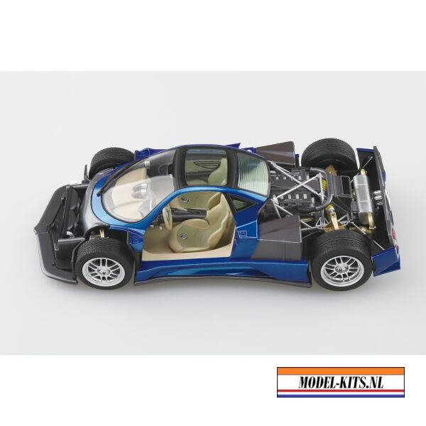 PAGANI ZONDA C12S 2000 2