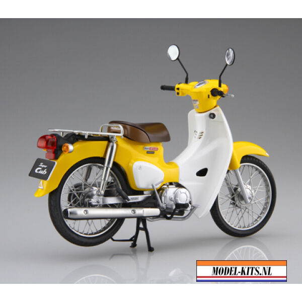 SUPER CUB110 PEARL FLASH YELLOW 2