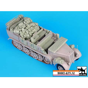 SD.KFZ 8 BIG ACCESSORIES SET