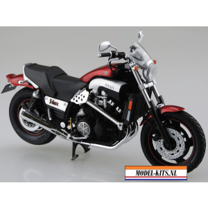 YAMAHA VMAX WITH CUSTOM PARTS 2004