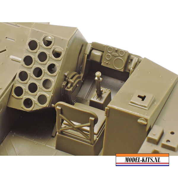 BRITISH SELF PROPELLED ANTI TANK GUN ARCHER 9