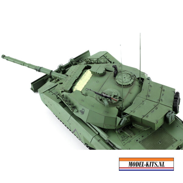 CANADIAN MAIN BATTLE TANK LEOPARD C2 MEXAS WITH DOZER BLADE 4