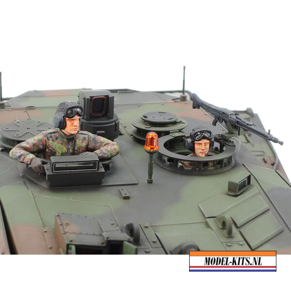 LEOPARD 2 A6 MAIN BATTLE TANK 5