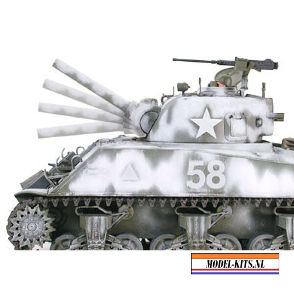 M4A3 Sherman U.S. Medium Tank 105Mm Howitzer 4