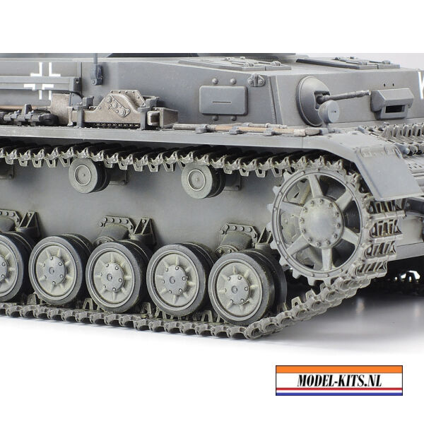 PANZERKAMPFWAGEN IV AUSF. F 4