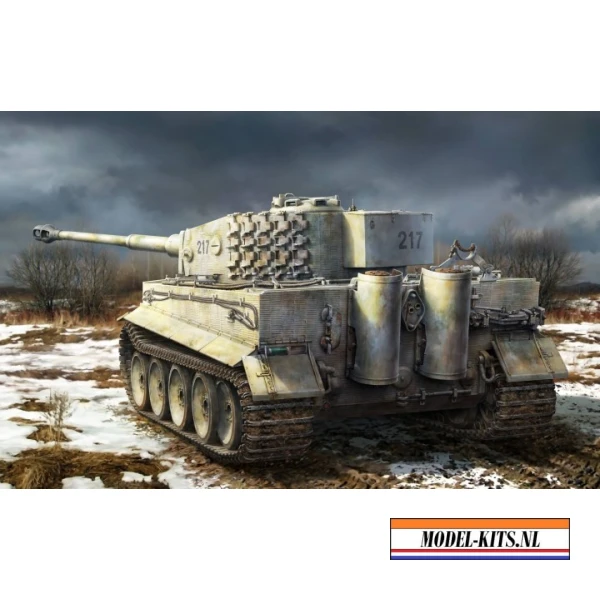 TIGER I MIDDLE PRODUCTION FULL INTERIOR
