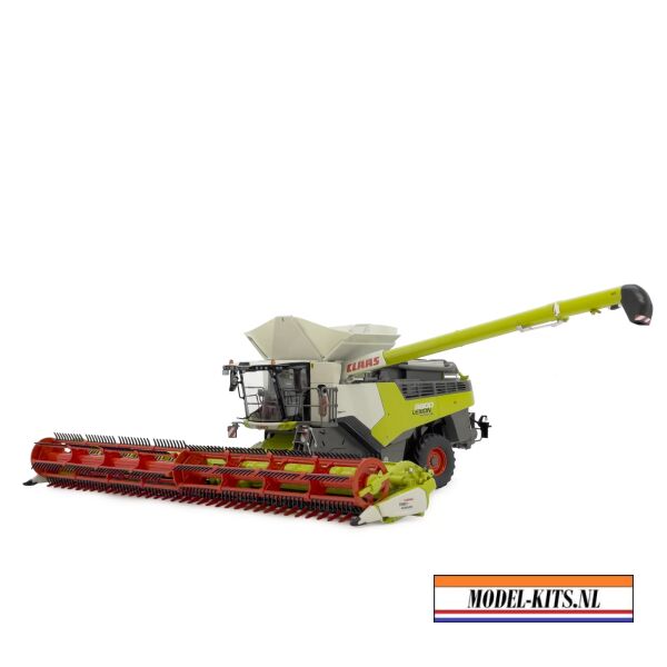 Claas Lexion 8800 TT met Convio 1380 en trailer 1