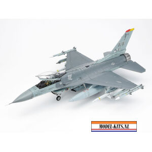 LOCKHEED MARTIN F 16CJ (BLOCK 50) FIGHTING FALCON 1