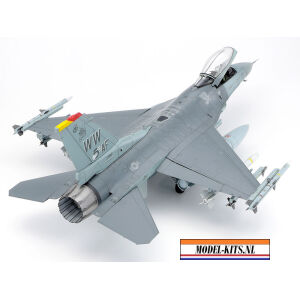 LOCKHEED MARTIN F 16CJ (BLOCK 50) FIGHTING FALCON 2