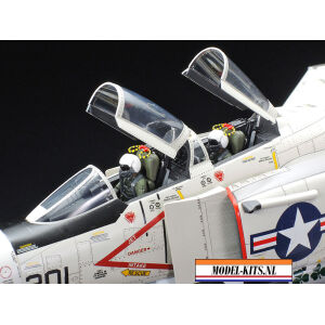 MCDONNELL DOUGLAS F 4J PHANTOM II MARINES 2