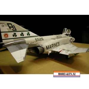 MCDONNELL DOUGLAS F 4J PHANTOM II MARINES 2