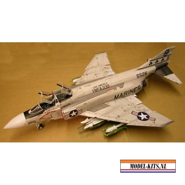 MCDONNELL DOUGLAS F 4J PHANTOM II MARINES 3
