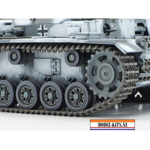 PANZERKAMPFWAGEN III AUSF. N WITH PE PARTS AND METAL BARREL 8