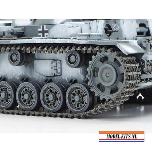 PANZERKAMPFWAGEN III AUSF. N WITH PE PARTS AND METAL BARREL 8