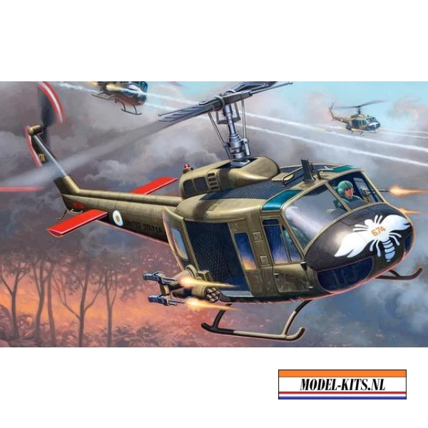 BELL UH 1H GUNSHIP